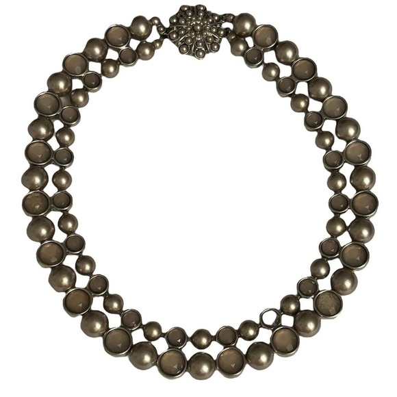 BANANA REPUBLIC 2 Strand Glass Moonstone and Faux Pearl Choker Necklace 16" - Picture 9 of 10